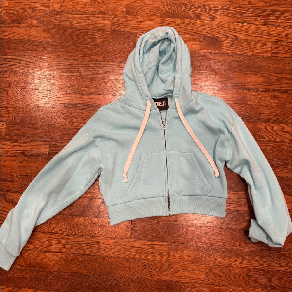 Katie J Dylan Zip Light Blue Cropped Hoodie
Size L